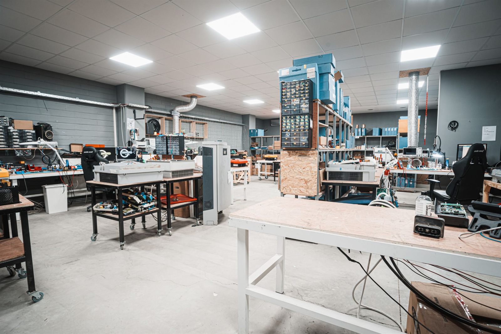 Aineas inverter repair lab in Thessaloniki