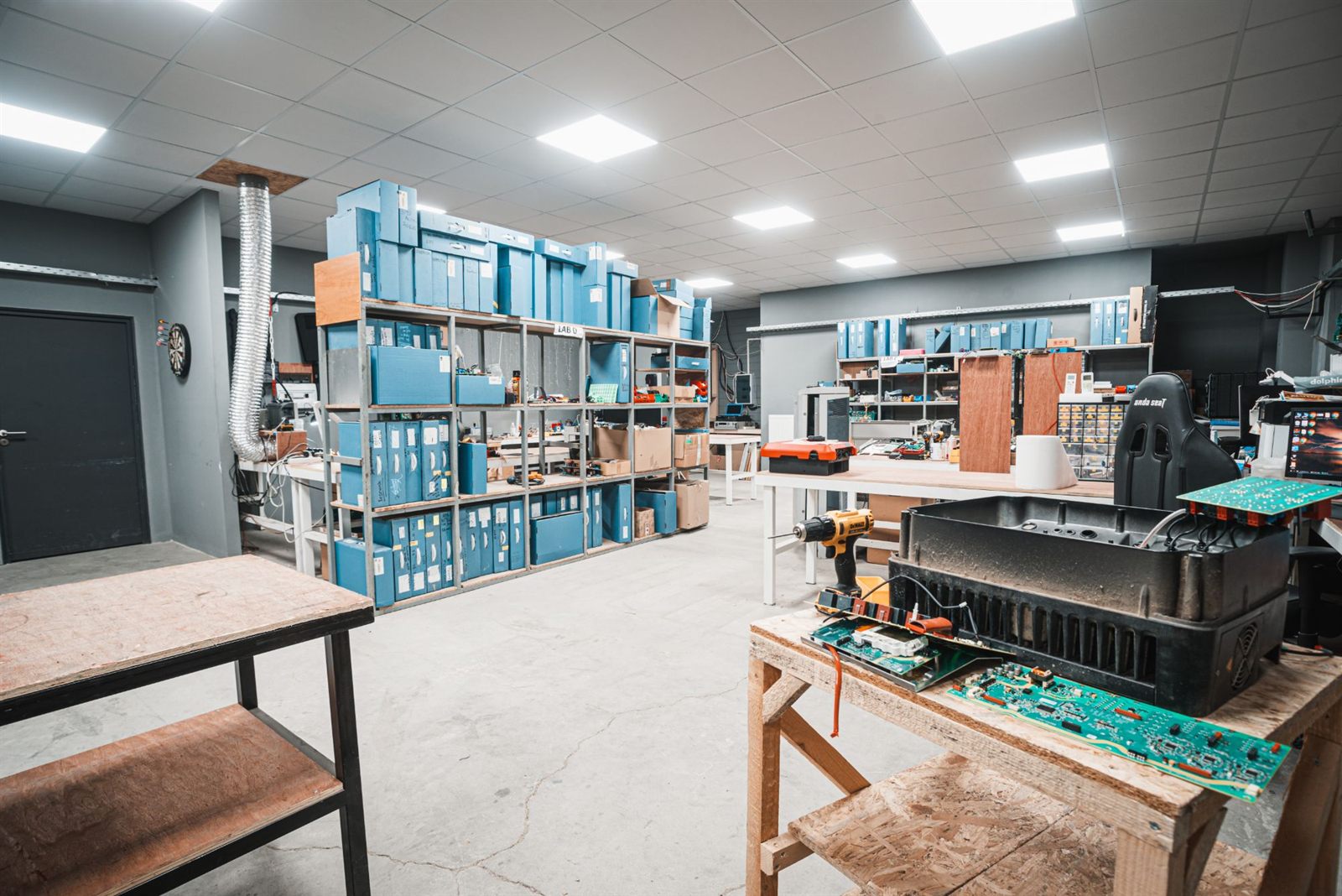 LAB D workstation