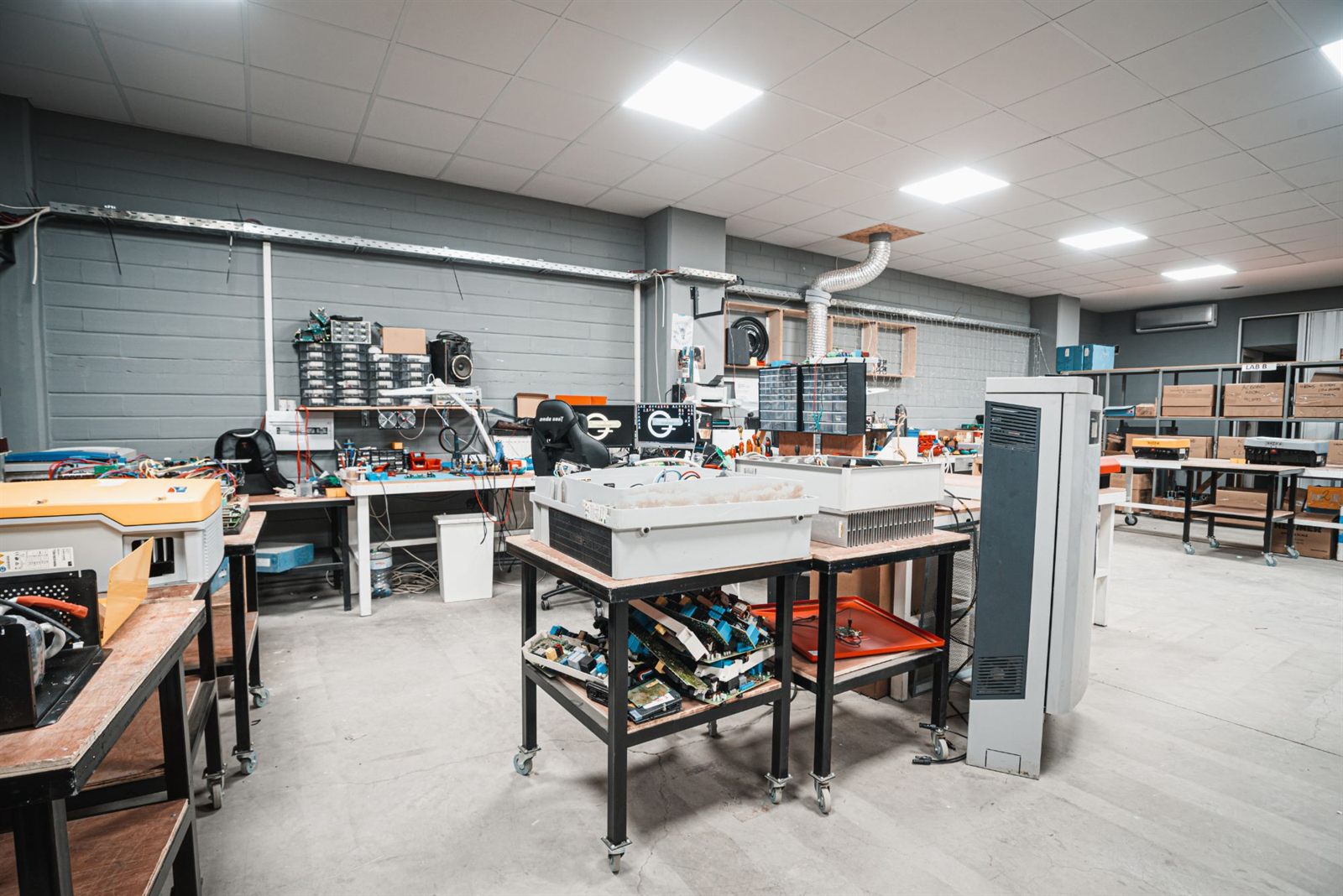 Workbenches in the lab